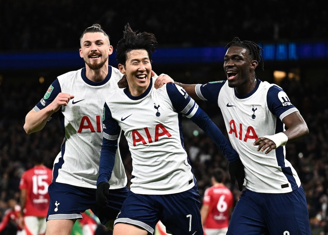 ท็อตแนมปฏิเสธข้อเสนอจากมาธีส เทล ที่ต้องการตัวบาเยิร์น มิวนิค หลังทั้งสองสโมสรตกลงสัญญา 50 ล้านปอนด์ได้สำเร็จ โดยการย้ายทีมจะล่มลงไม่กี่วันก่อนกำหนดเส้นตายเดือนมกราคม