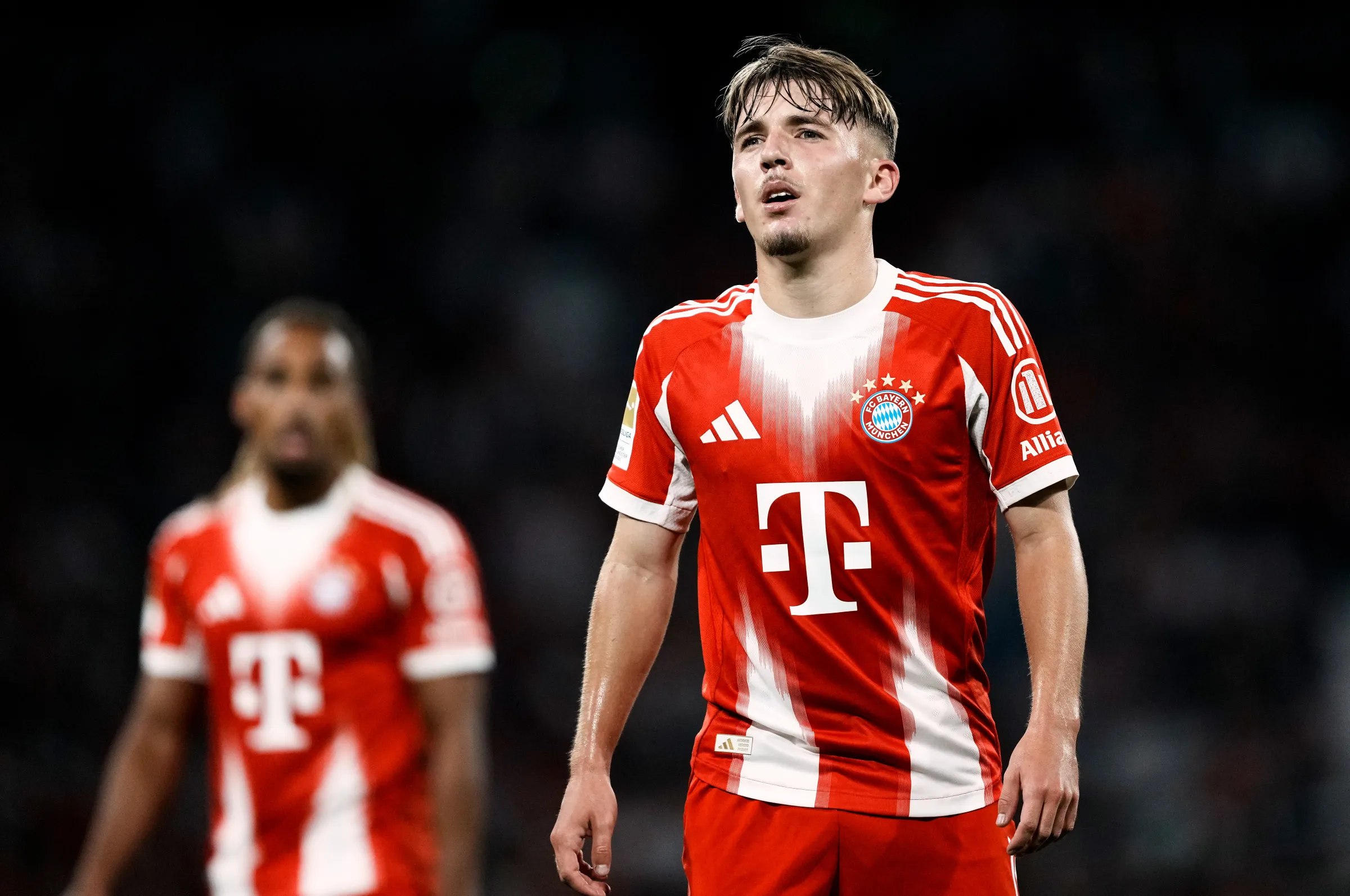 แข้งเนื้อหอม เลนนาร์ต คาร์ล