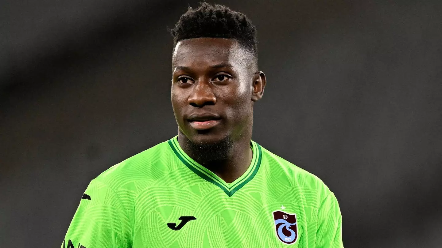 โอนาน่าไม่ยอมแพ้กับอาชีพค้าแข้งกับแมนฯ ยูไนเต็ด