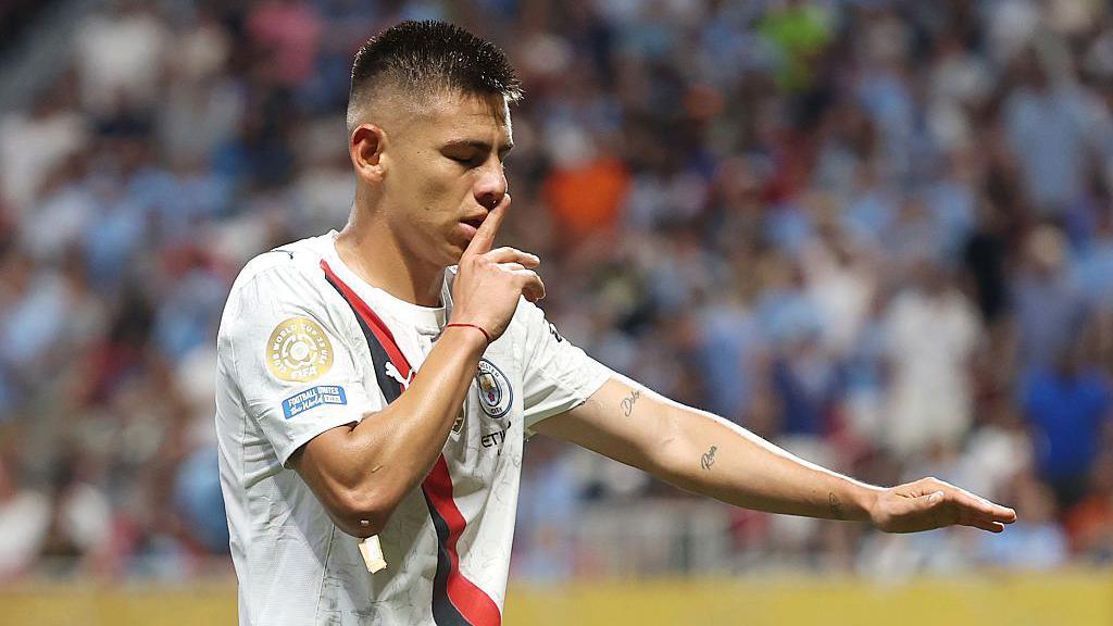 การย้ายเอเชเวอร์รีไปริเวอร์เพลต