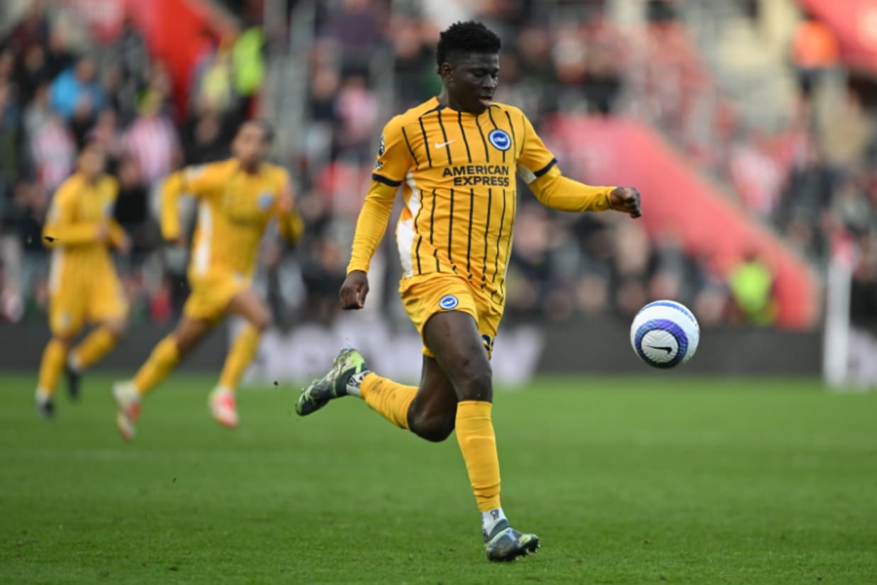 สเปอร์ส รู้สึกมีโอกาสเอาชนะแมนฯ ยูไนเต็ด เพื่อคว้าตัวกองกลางพรีเมียร์ลีก 87.9 ล้านปอนด์