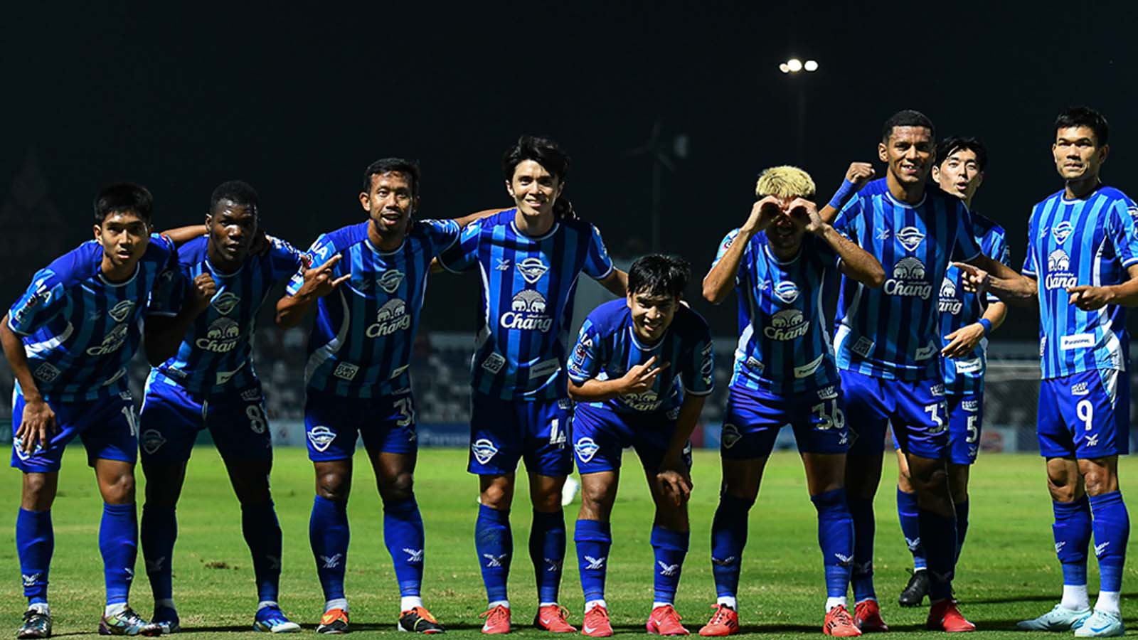 คณะวินัยลงดาบชลบุรี 2 หมื่น กองเชียร์ด่าหยาบพร้อมเพรียง