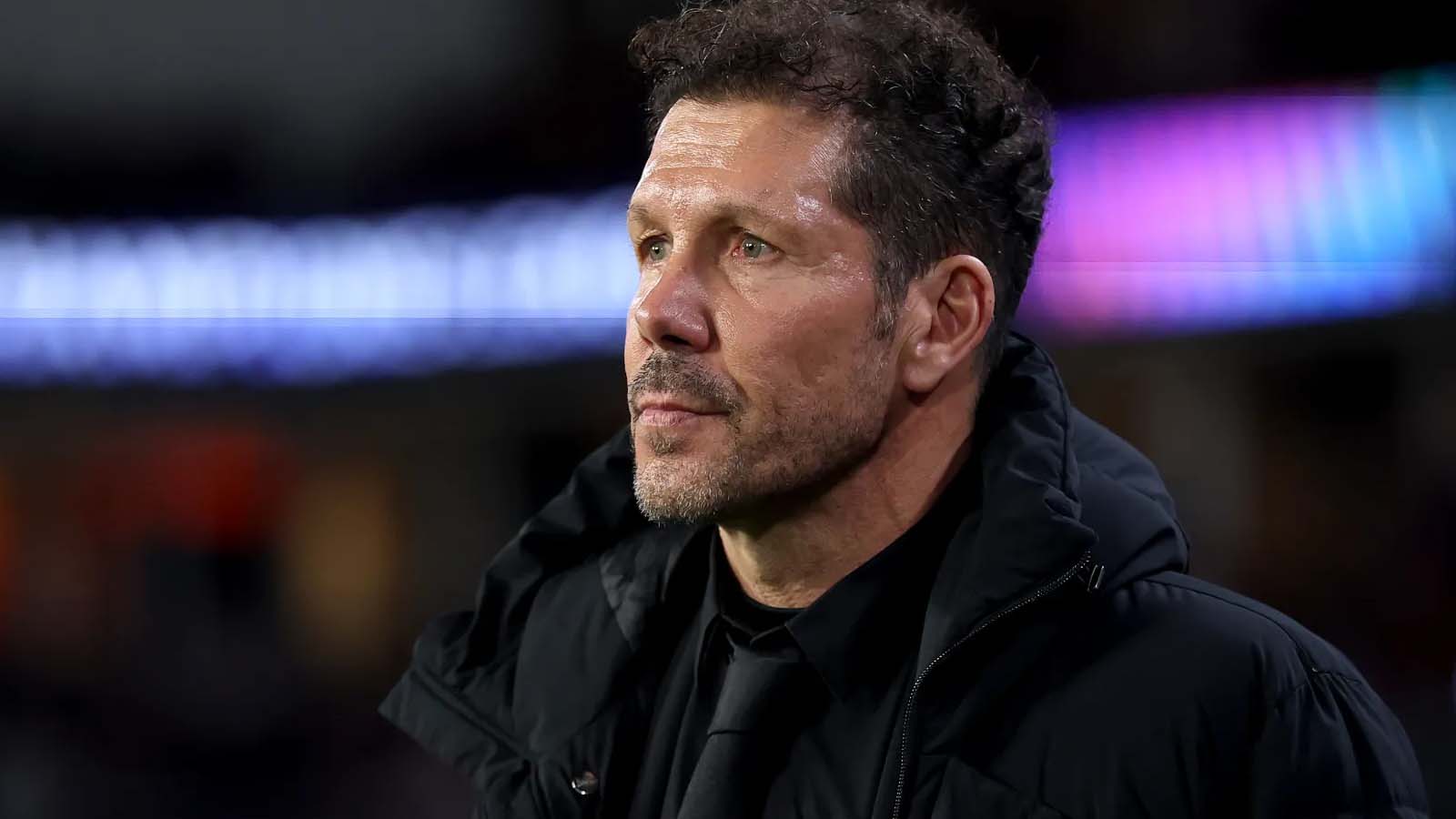  บาร์เซโลนา ยักษ์ใหญ่แห่งคาตาลันกำลังพิจารณาคว้าตัวกองหลังวัย 22 ปี ในช่วงซัมเมอร์นี้ ซึ่งเป็น เป้าหมายโปรด ของเดโก้ ประธานสโมสร