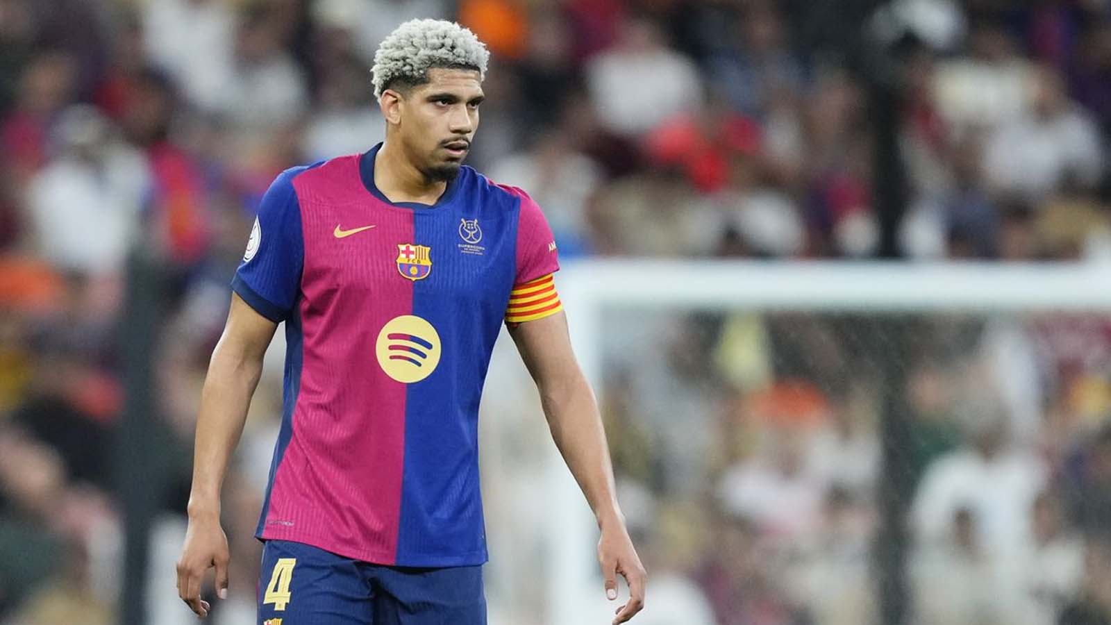 แมนเชสเตอร์ ยูไนเต็ด กองหลังพรีเมียร์ลีกเตรียมเป็นเป้าหมายสำคัญใน ศึกระหว่างปีศาจแดงและลิเวอร์พูล