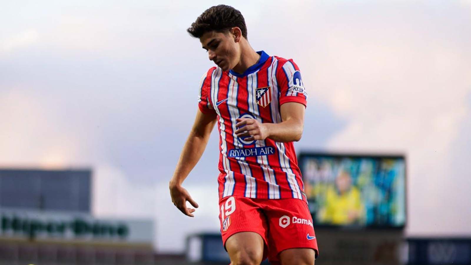  อาร์เซนอล อัปเดตล่าสุด บาร์เซโลนาแสดงความสนใจที่จะปิดดีลยากลำบากสำหรับเป้าหมายของมิเกล อาร์เตตา