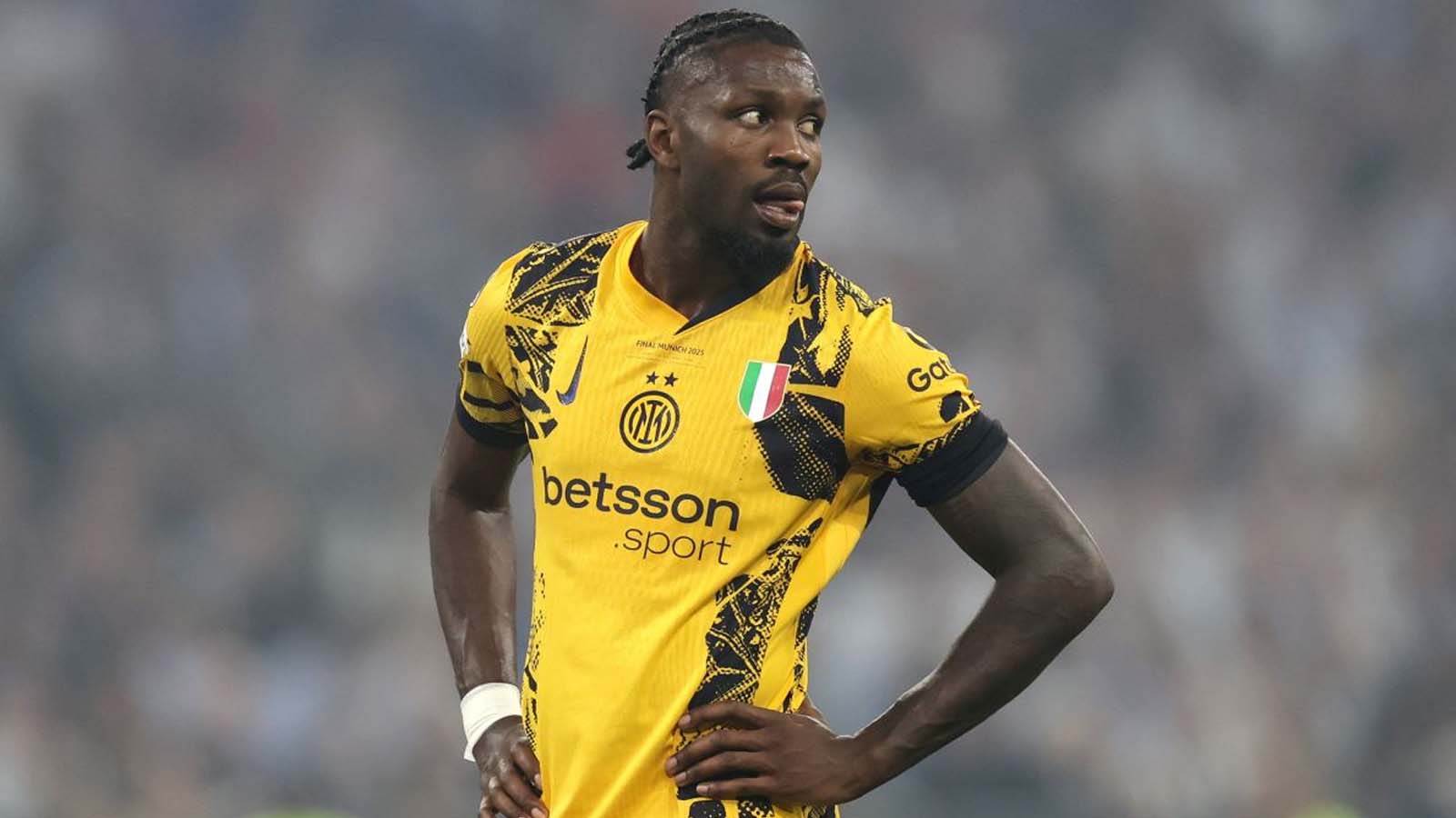 วิลล่าเริ่มติดต่อเบื้องต้นเพื่อเซ็นสัญญากับกองหน้ามูลค่า 74 ล้านปอนด์ ที่นิวคาสเซิลก็จับตามองอยู่เช่นกัน