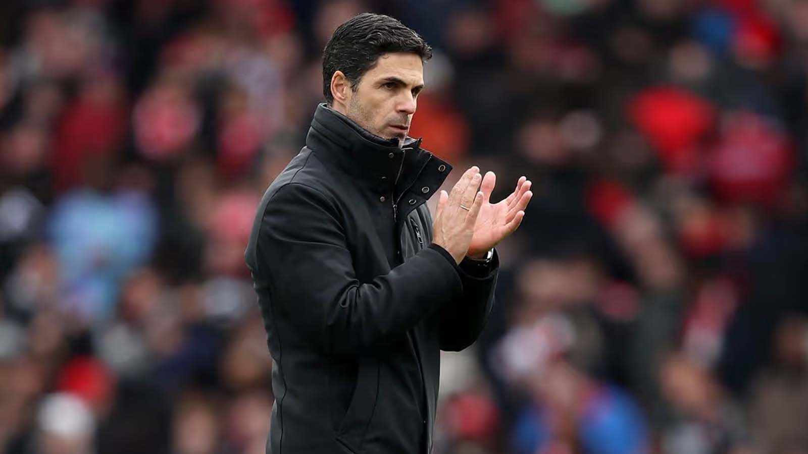  เดอะกันเนอร์สทีมนำในการแย่งตัวกองหน้า 17 ประตู โดยอันเดรีย เบอร์ตา เริ่มเจรจาแล้ว