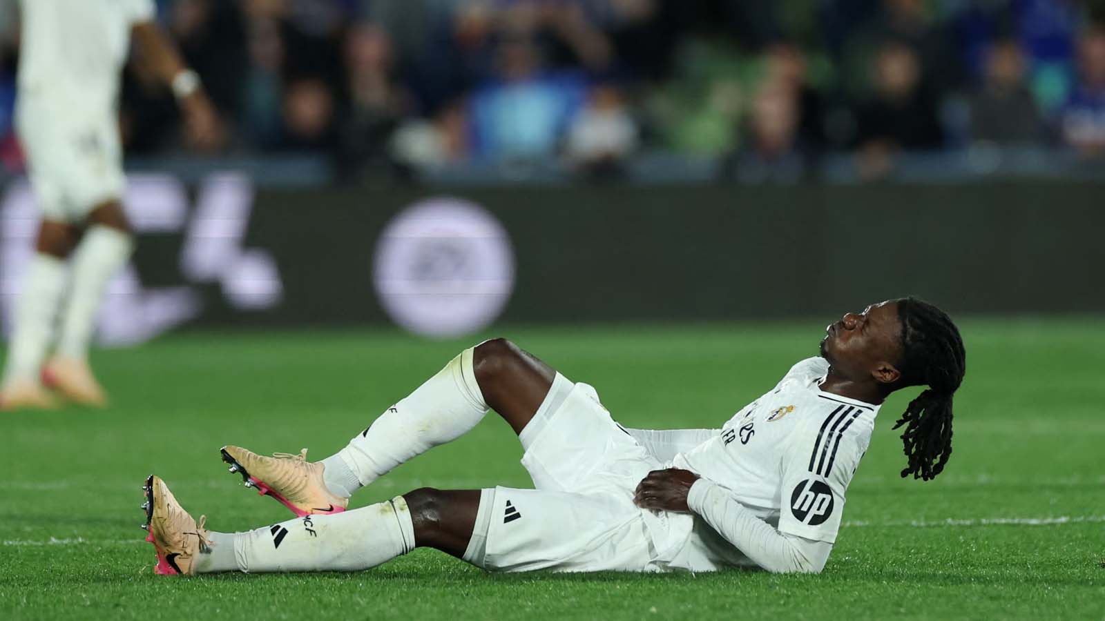  ทีมยักษ์ใหญ่ในพรีเมียร์ลีก กำลังไล่ล่ามิดฟิลด์ชาวฝรั่งเศสของเรอัล มาดริด โดยมีการเปิดเผยท่าทีของเรอัล มาดริดแล้ว