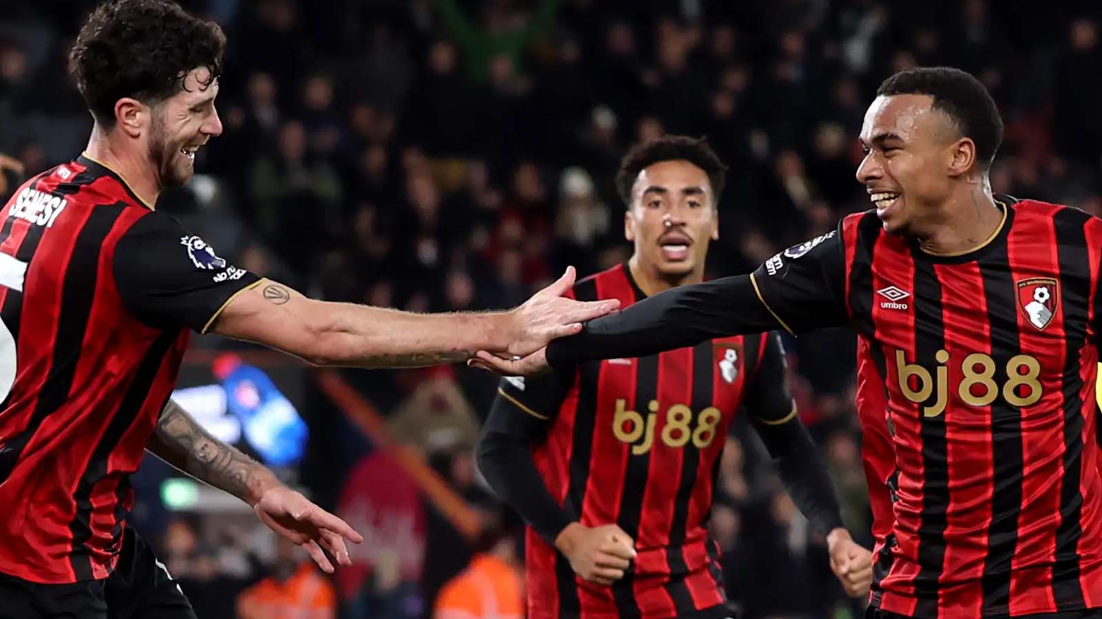 จูเนียร์ ครูปี และมาร์กอส เซเนซี สองผู้เล่นจากบอร์นมัธ จะนำอะไรมาสู่แชมป์อังกฤษ 20 สมัย