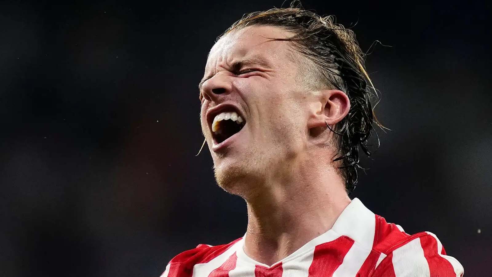  คอนอร์ กัลลาเกอร์ ได้รับข้อเสนอให้ย้ายไปเล่นในพรีเมียร์ลีกจากชายวัย 62 ปีที่ ชื่นชมเขาอย่างมาก