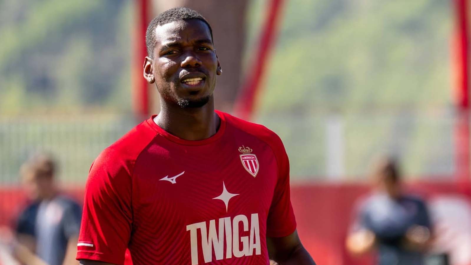 เรอัล มาดริด ร่วมแย่งตัว ต้นแบบของปอล ป็อกบา ขณะที่ไมเคิล คาร์ริค ตั้งเป้าสร้างทีมแดนกลางใหม่